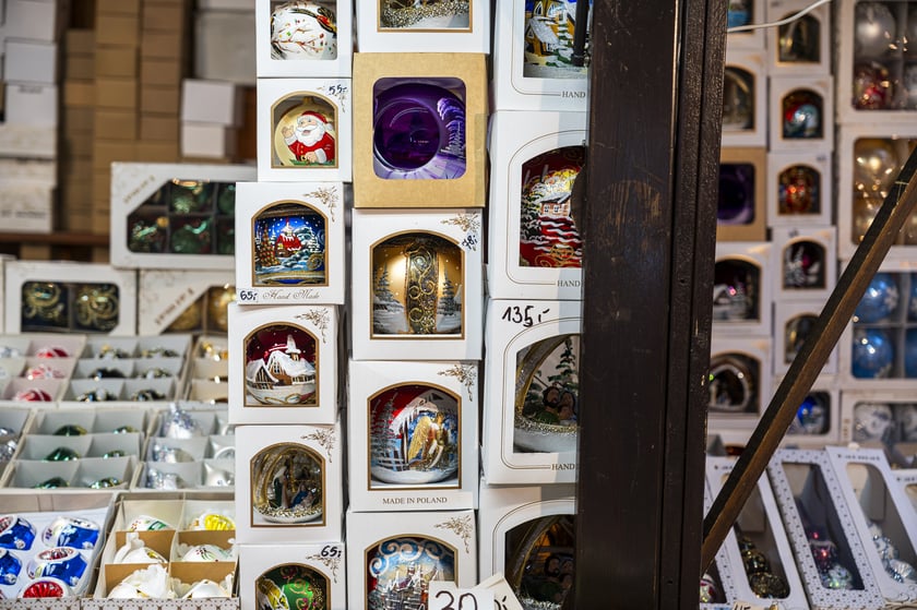 Jarmark Bożonarodzeniowy 2024 we Wrocławiu - na zdjęciach produkty, które można kupić na jarmarku